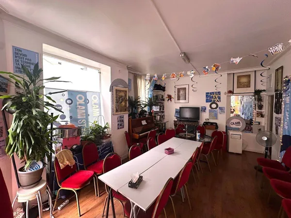 Boutique 2 pièces 90 m²
