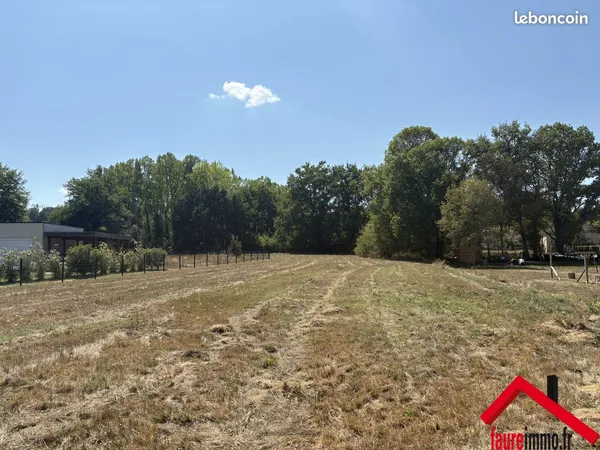 Terrain 4648 m² Brignac-la-Plaine
