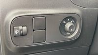 Citroen C3 1.2 PureTech 110ch S&S Shine EAT6 — photo 16