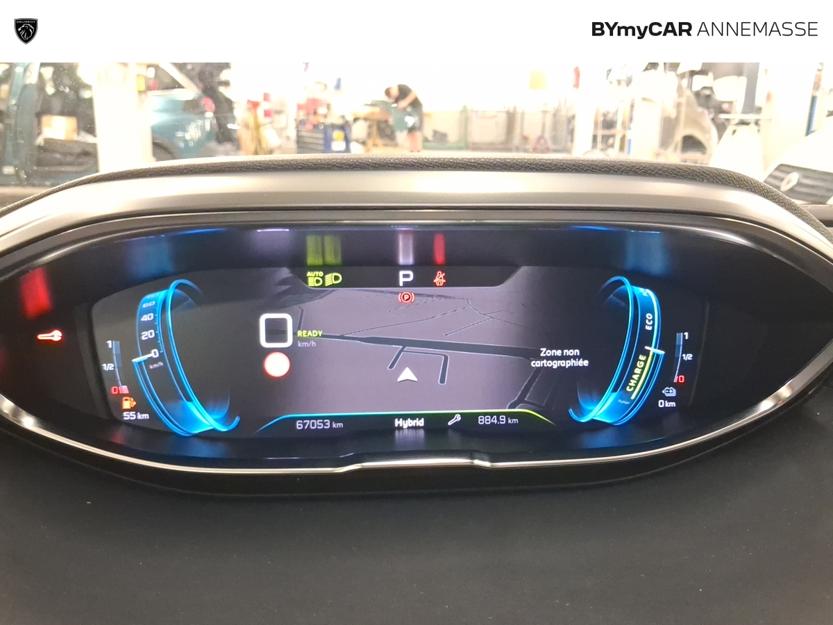 Peugeot 3008 Hybrid 225 e-EAT8 — photo 27