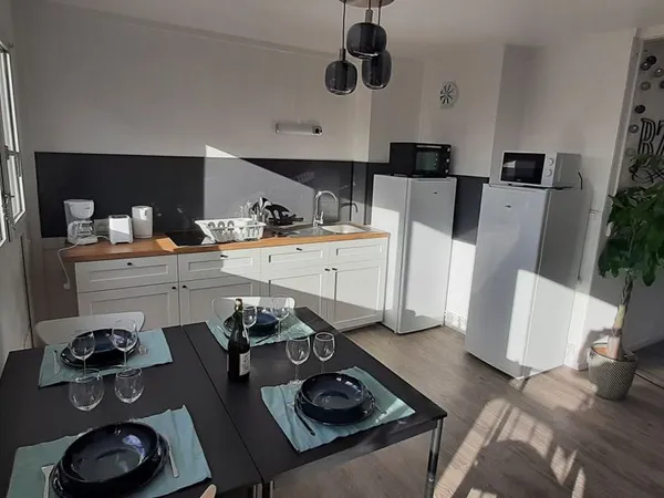 5 chambres, wifi, proche facs/écoles, commerces, sur kerhallet