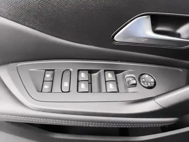 Peugeot 308 phev 180 e-eat8 allure — photo 20