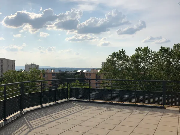 Vends appartement 36m² avec balcon de 75m²