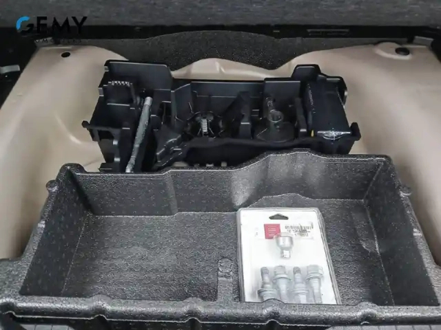 Peugeot 2008 puretech 100 s&amp;s bvm6 — photo 81