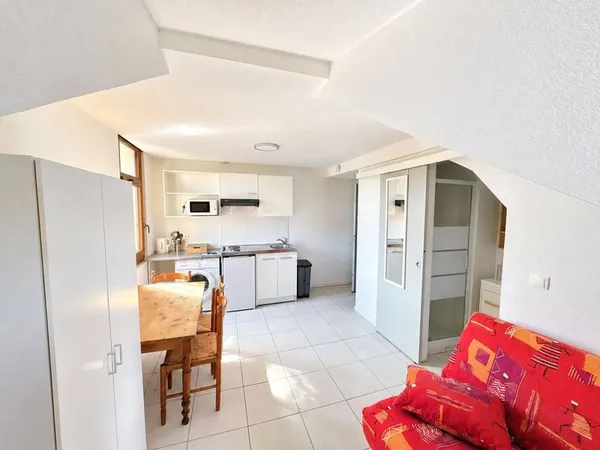 Studio 1 pièce 18 m²