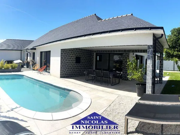 Maison de plain-pied 7 pièces 150 m²