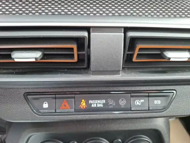 Dacia Sandero eco-g 100 — photo 10