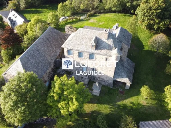 Maison 9 pièces 266 m²