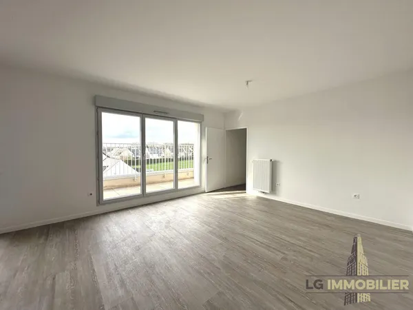 RIVERY - TYPE 4 AVEC BALCON