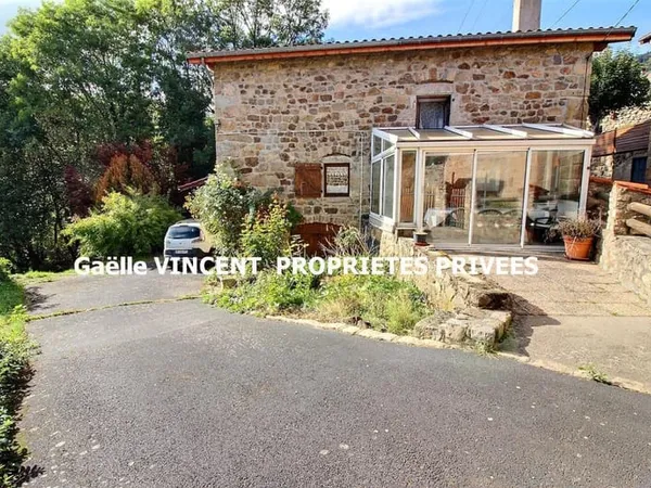 Thelis La Combe 42220 maison pierre 80m² habitables 2 chambres CARPORT sur 1500m² de terrain
