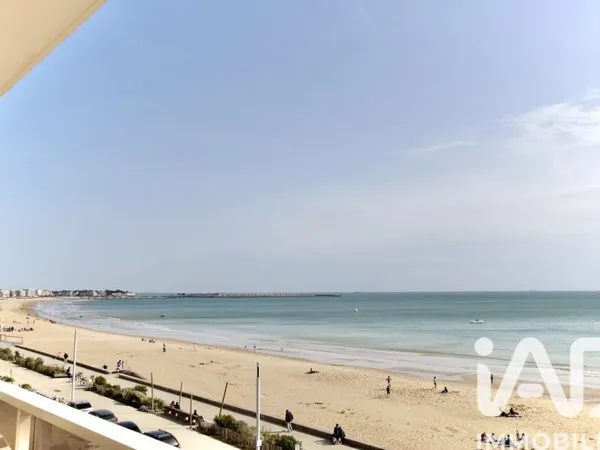 Studio 1 pièce 27 m²