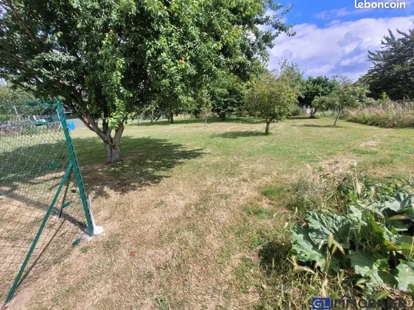 Terrain constructible hors lotissement 1021m²