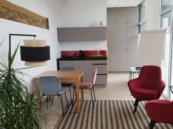 Bureau cabinet indépendant