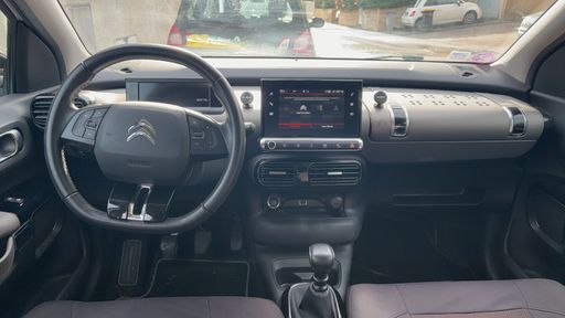 Citroen C4 Cactus 1.2 PureTech 110 - Shine – 2019 – 63776 km – Essence – Boîte Manuelle — photo 19