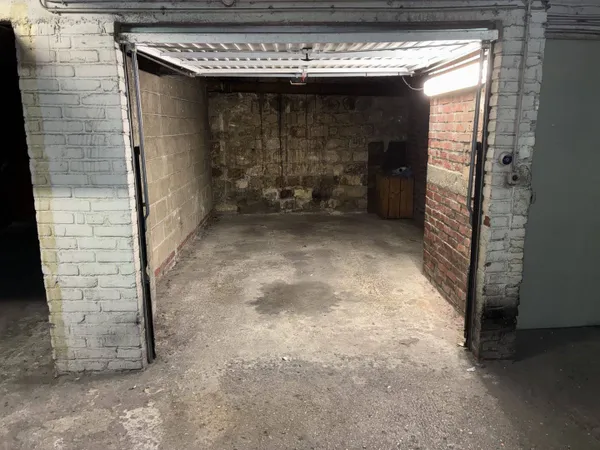 Parking 15 m²