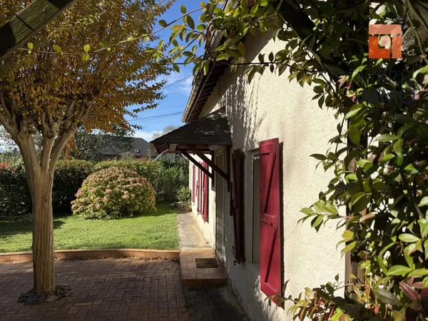 À VENDRE, GAN, MAISON DE CARACTÈRE DE 145 m², VUE PYRÉNÉES, GARAGE ET TERRAIN PLAT DE 1920 m²