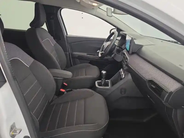 Dacia Jogger eco-g 100 7 places — photo 33