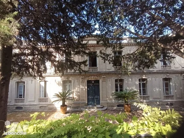 Maison 10 pièces 400 m²