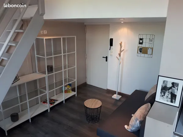 Location studio meublé centre ville