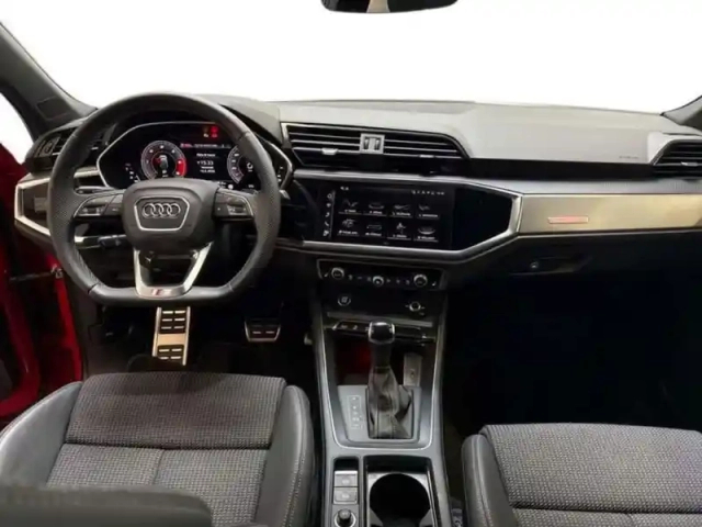 Audi Q3 35 tdi 150 ch s tronic 7 s line plus — photo 8