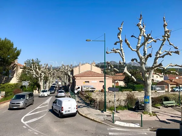 IMMEUBLE en pleine propriété - Penne sur Huveaune