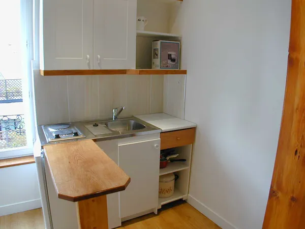 Loue studio meublé - 18m²