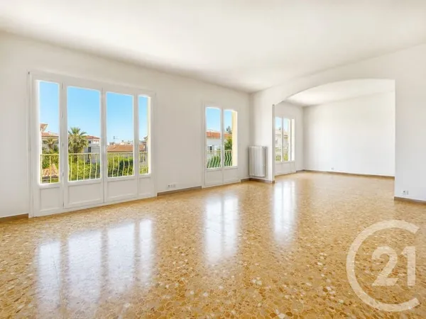 Appartement 5 pièces 147 m²
