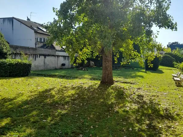 Saint-Maur - 3 pièces lumineux avec coursive privative, parking & cave - Libre à la vente