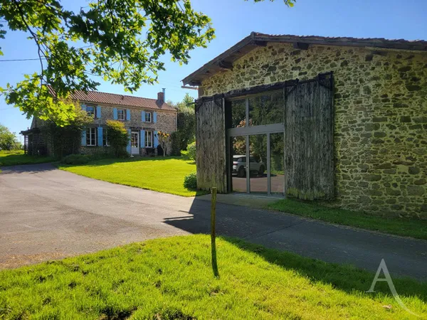 Maison 5 pièces 203 m²