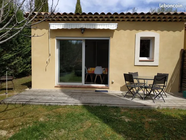 Joli T1 meublé (28 m2), au calme et au vert, jardin et terrasse (15 m2)