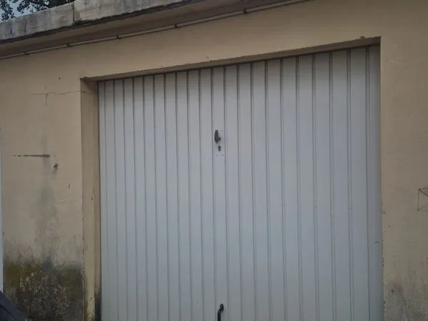 Garage a vendre