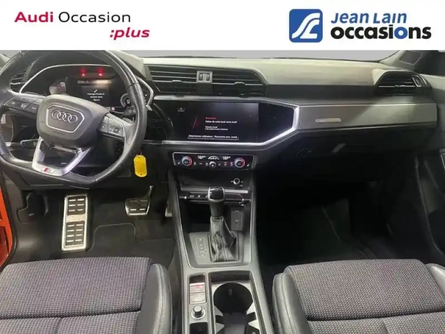 Audi Q3 sportback 35 tfsi 150 ch s tronic 7 — photo 18