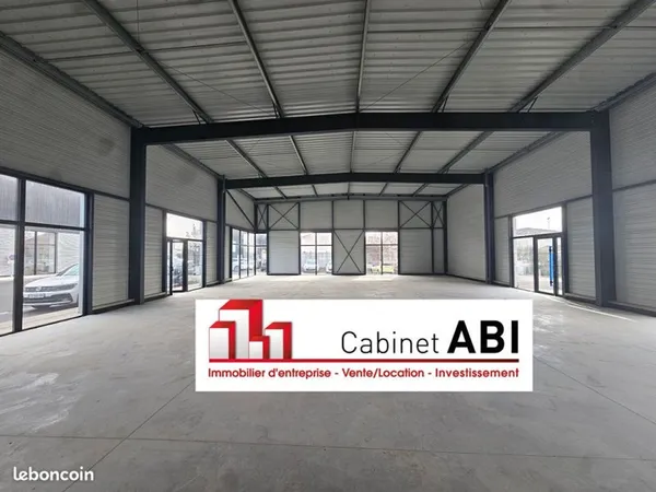 Local 316 m² ESSARTS EN BOCAGE
