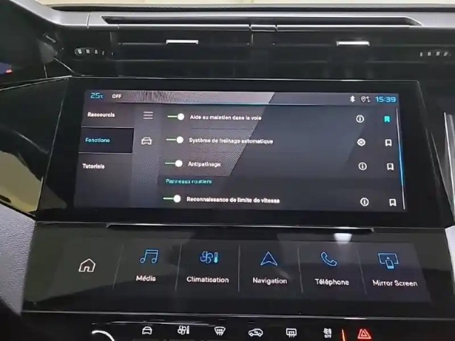 Peugeot 308 sw phev 180 e-eat8 — photo 45