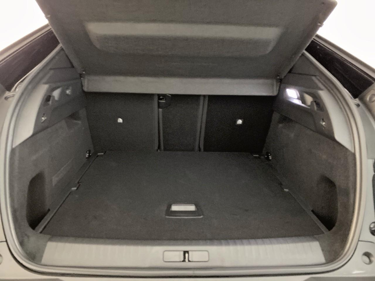 Peugeot 3008 hybrid 145 e-dcs6 gt — photo 6