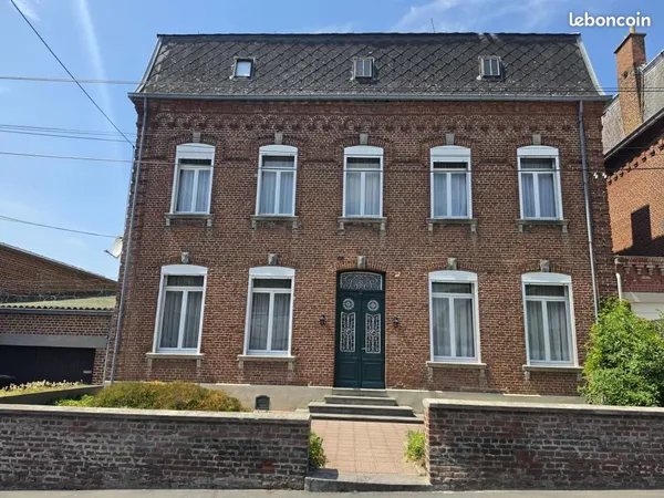 Maison 8 pièces 228 m²
