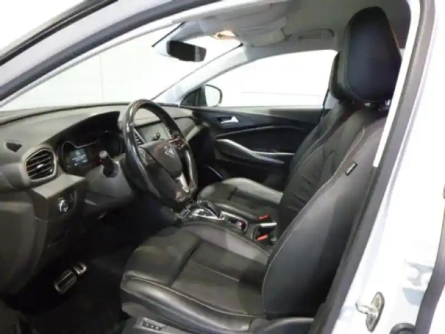 Opel Grandland X hybrid4 300ch ultimate — photo 12