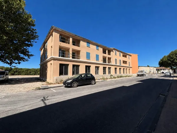 Local commercial 4 pièces 87 m²