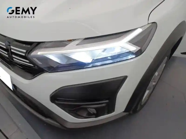 Dacia Sandero eco-g 100 — photo 31