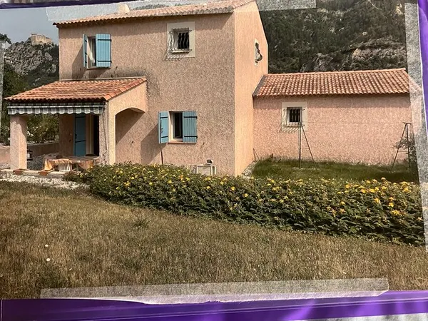 Villa 1500 mètre carré de terrain