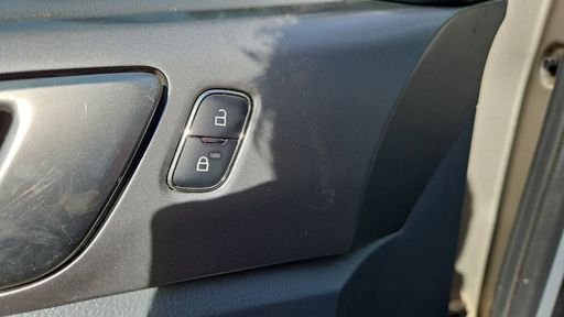 Ford Ranger Double Cabine 2.2 TDCi 160 4X4 - Xlt Sport – 2017 – 135251 km – Diesel – Boîte Manuelle — photo 26