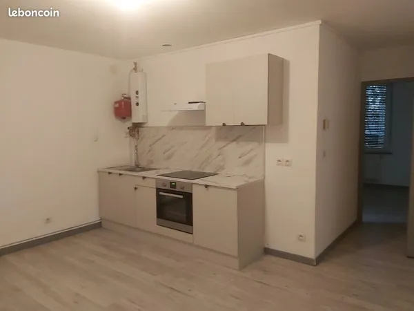 Bel appartement T2 proche commodités et autoroute