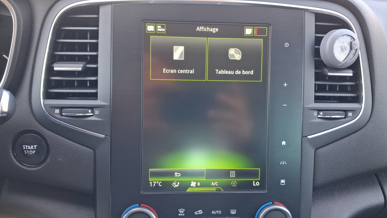 Renault Mégane IV Berline TCe 140 Energy EDC — photo 18