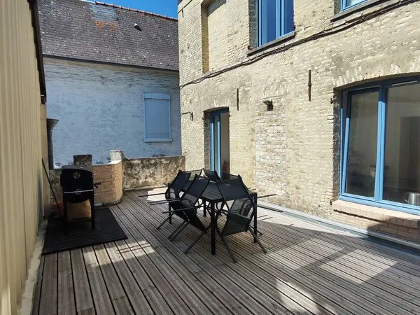 SAINT-OMER CENTRE - T3 Duplex Esprit maison + Terrasse + Stationnement