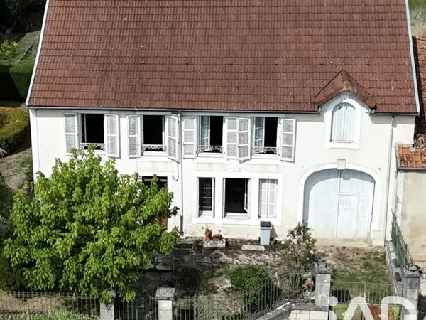 Maison 9 pièces 220 m²
