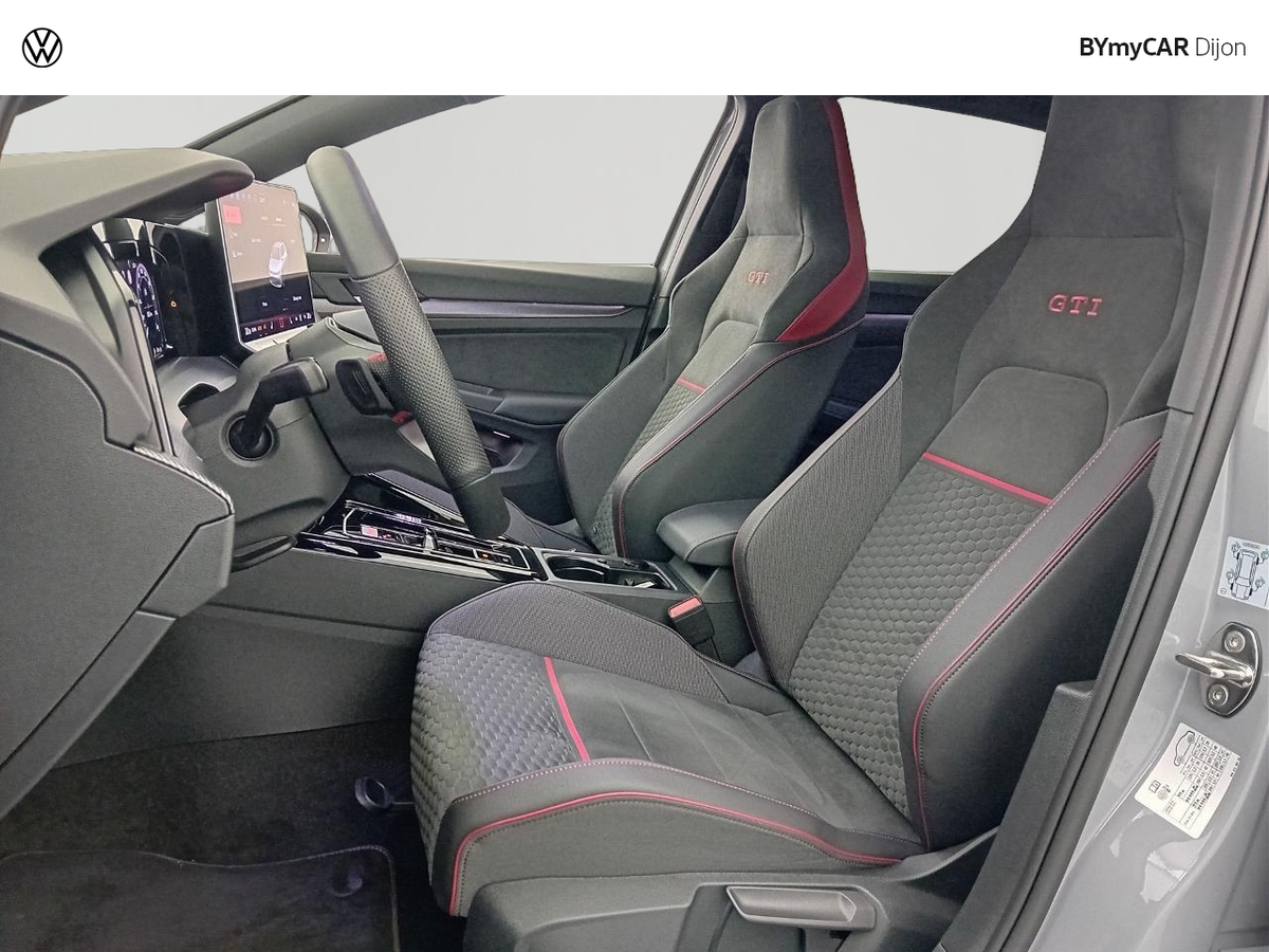Volkswagen Golf 2.0 TSI EVO4 300 DSG7 — photo 11
