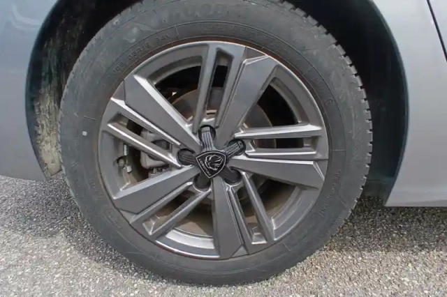 Peugeot 308 puretech 130ch s&amp;s bvm6 — photo 15