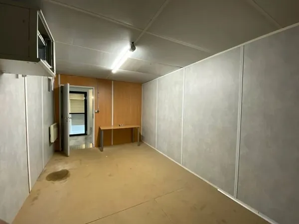 Bureaux 100 m²