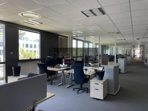 Bureaux 450 m²