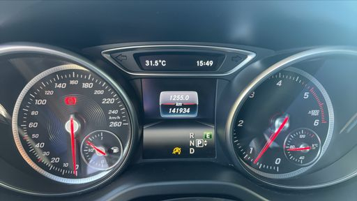 Mercedes Classe CLA Shooting Brake 220 CDI 177 7G-Tronic - Sensation – 2016 – 141934 km – Diesel – Boîte Automatique — photo 15